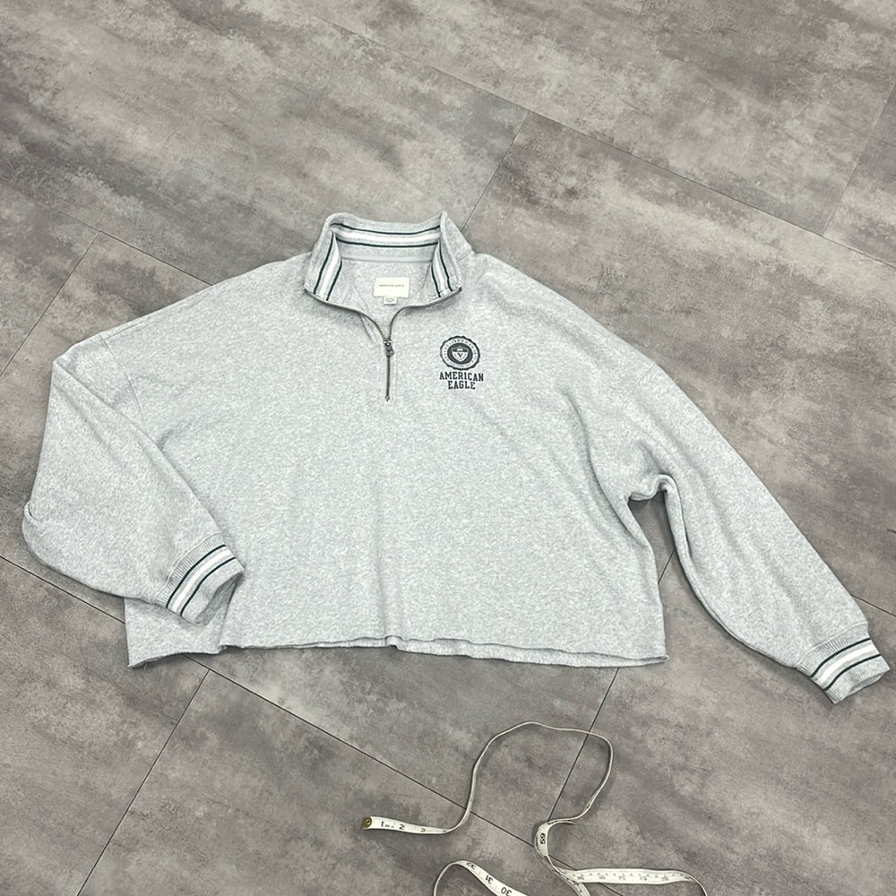 American Eagle cropped oversized sweatshirt extra large